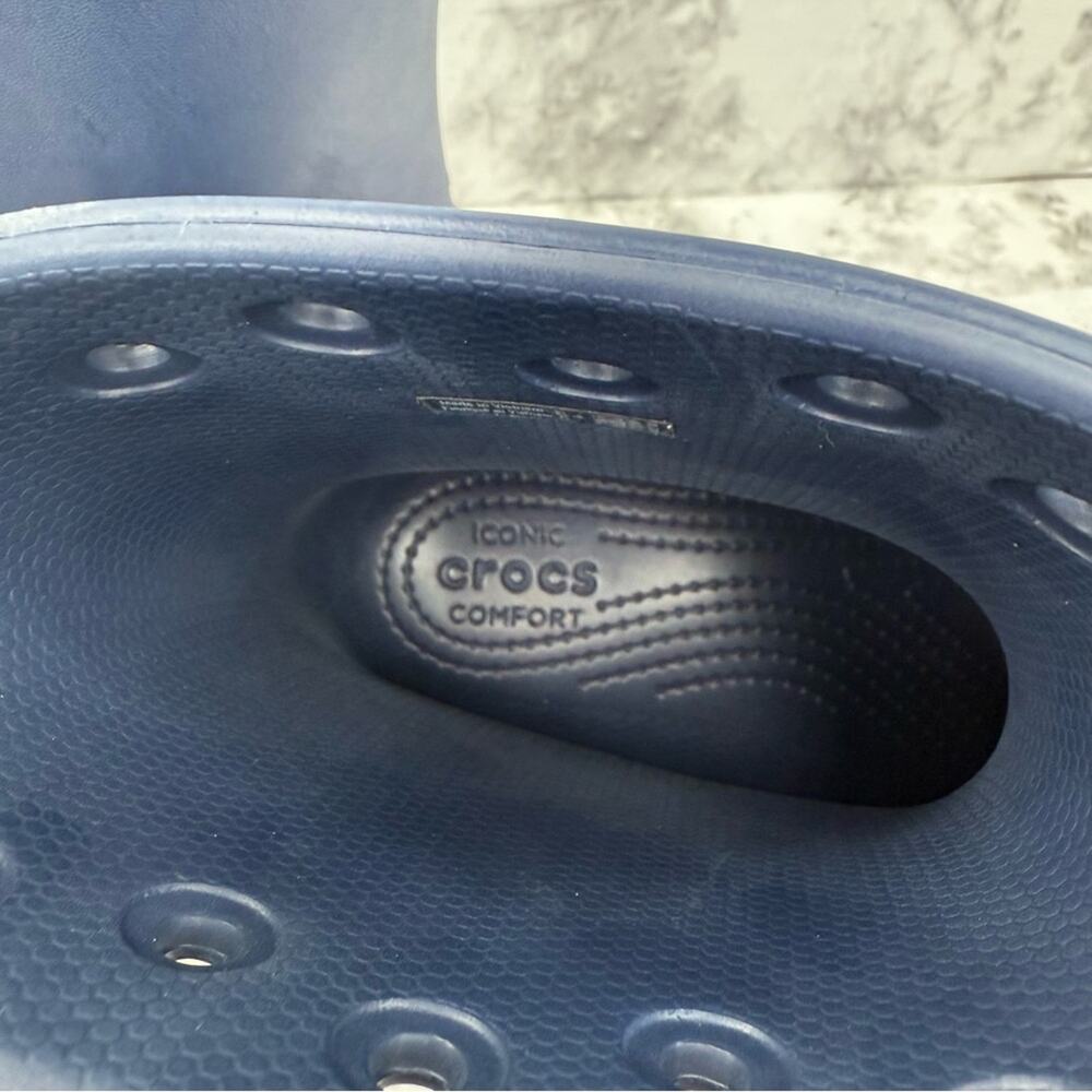 CROCS Classic Unisex Rain Outdoor Rubber Ankle Boots Navy Blue Kids Sz J2 - Picture 11 of 14